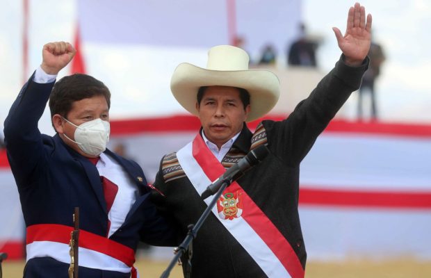 Perú. «Pelotudeces»