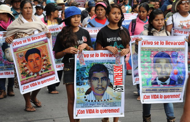 México. «Seguimos marchando por Ayotzinapa porque la impunidad continúa»