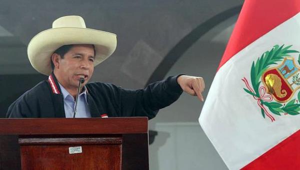 Perú. Bancadas claves niegan apoyo a destitución de presidente