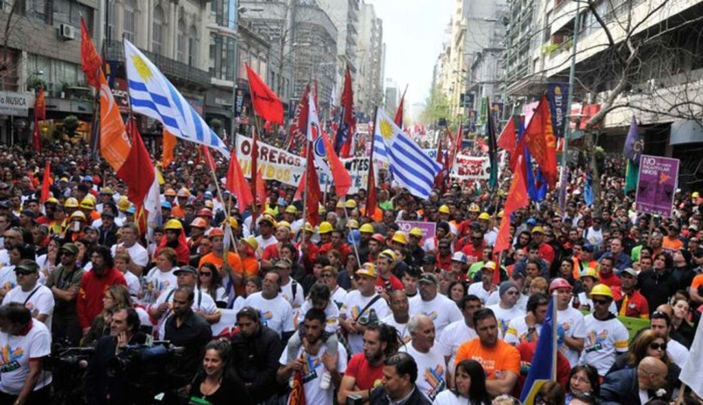 Uruguay. Organizaciones sociales se movilizaran en contra de la excarcelación de represores de la dictadura.
