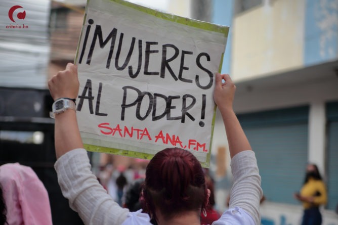 Honduras. Sugieren  gabinete de gobierno integrado con dos tercios de mujeres