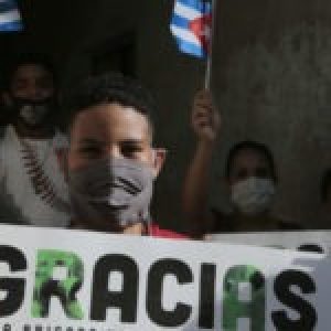 Cuba: Un abrazo de pueblo (fotoreportaje)