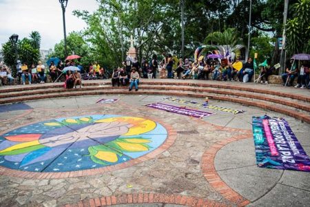 Colombia. Resistir de mil formas: Se inauguró el Punto Lila en la Loma de la Dignidad, en Cali (fotoreportaje)