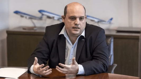 Argentina. Por la inestabilidad del país, Aerolíneas Argentinas pide pagar una cobertura antiquiebra