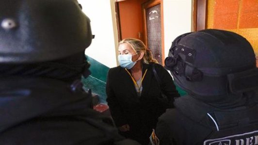 Bolivia. Jeanine Áñez se acoge al silencio tras su detención