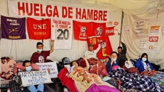 Ecuador. Huelga de hambre de docentes cumple 21 días