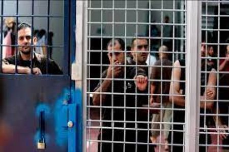 Palestina. Prisioneros bajo la barbarie