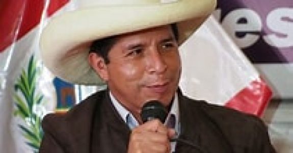 Perú. Cuesta arriba vacancia de presidente por escaso apoyo